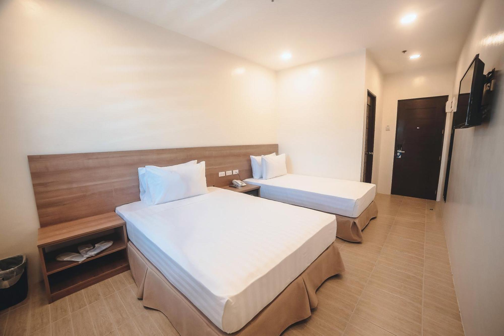 Trip Inn Near Airport Or City Center レガスピ エクステリア 写真